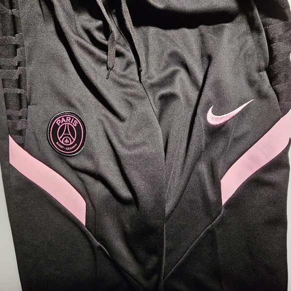 Nike Paris Saint-Germain Track Pants - Picture 7 of 16